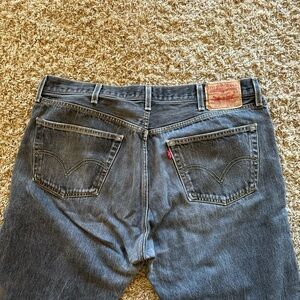 Women’s size 40 Levi Jeans
